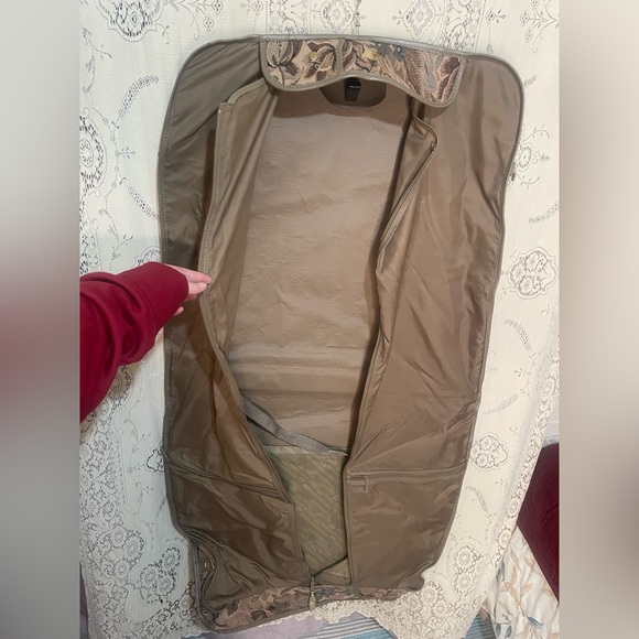 Jordache: vintage 90s floral wardrobe bag - Picture 7 of 7